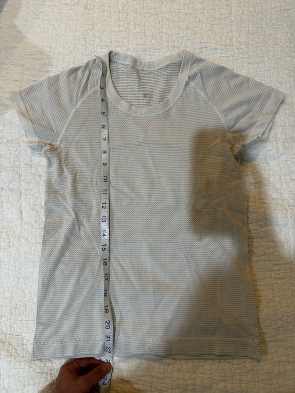 lululemon athletica white Short Sleeve Tech Tee